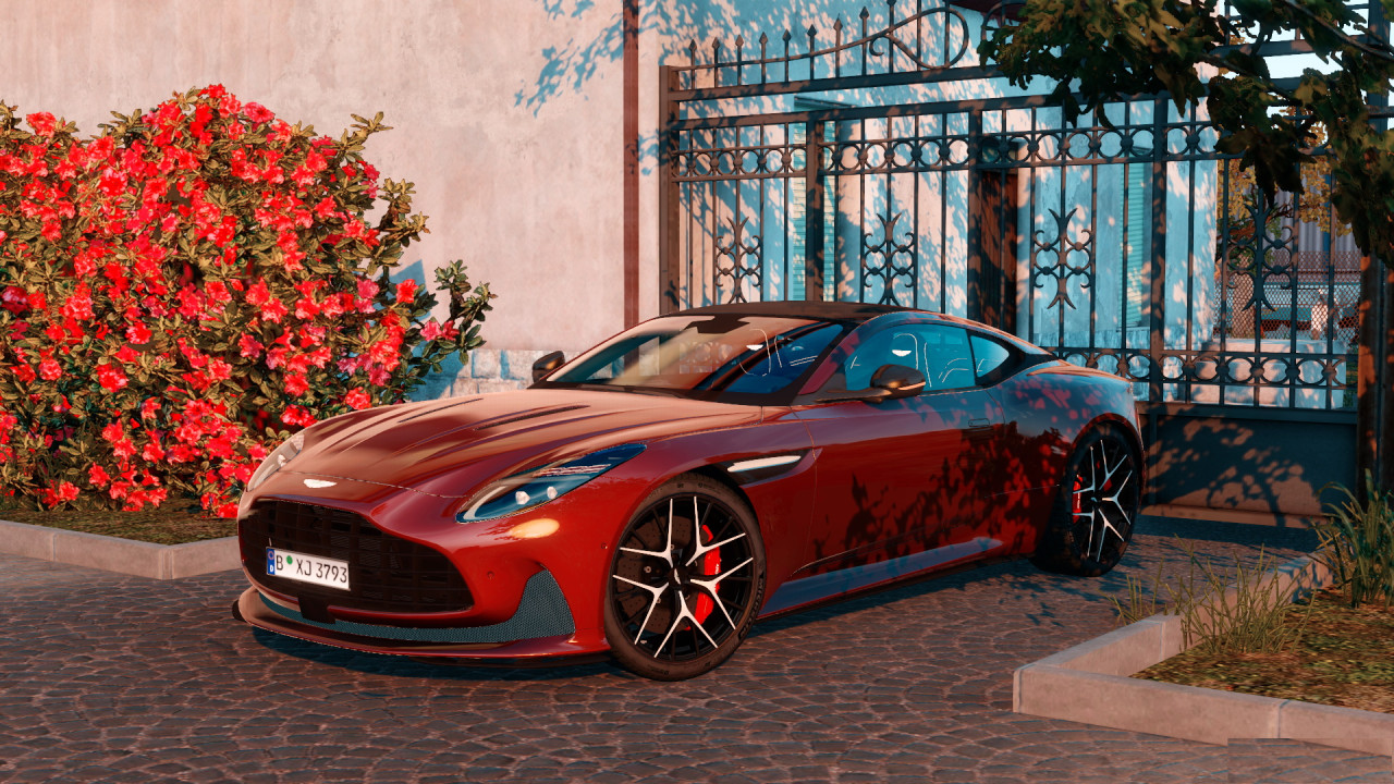 Aston Martin DB12 2023